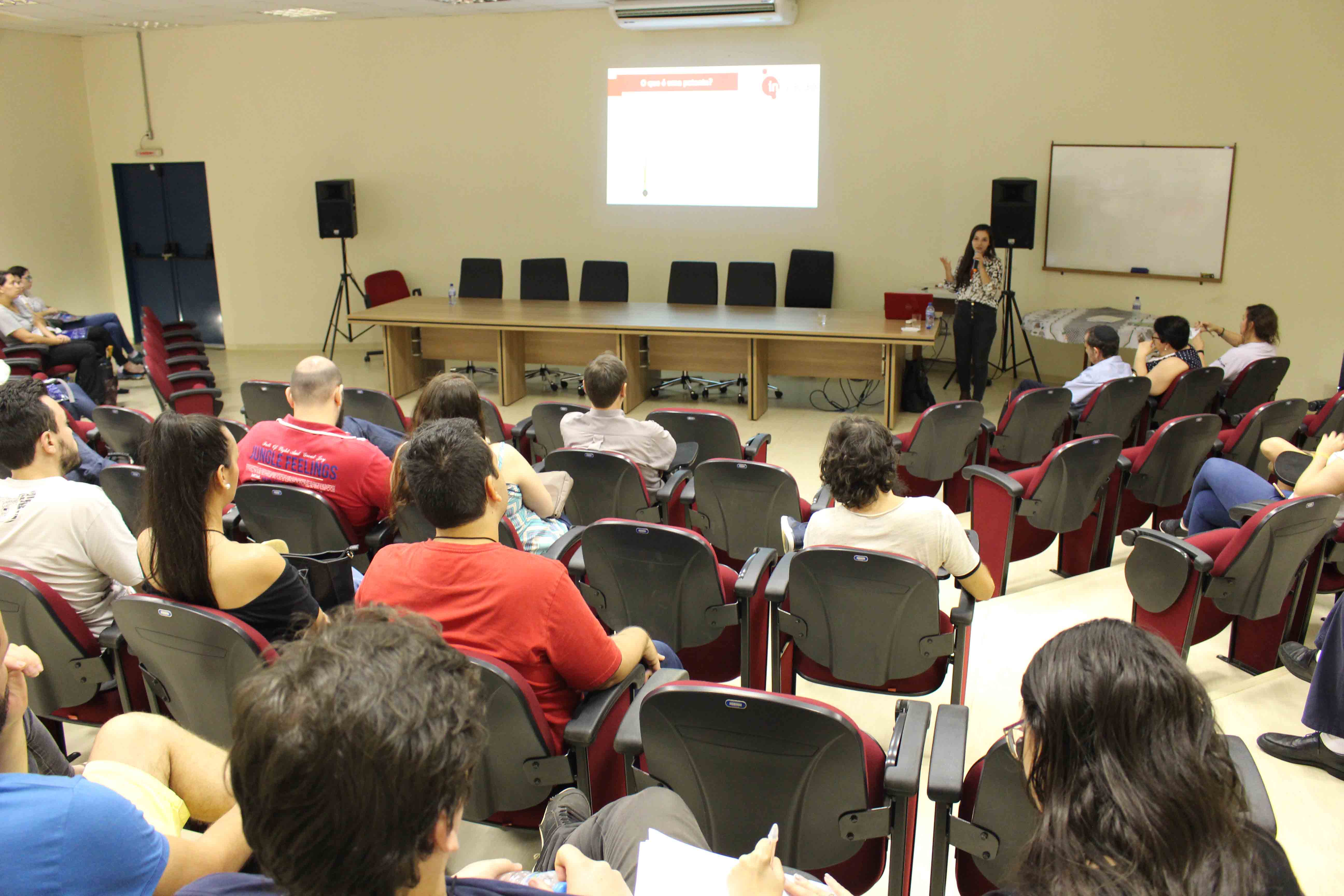 Palestra_Nayara_Biotec.jpg